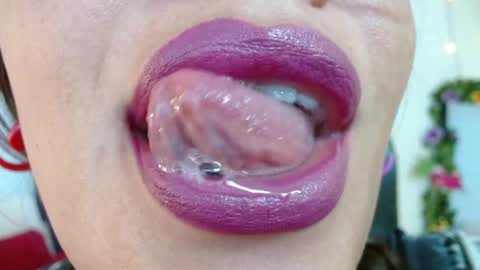 Miss Evoleth online show from April 16, 9:39 pm