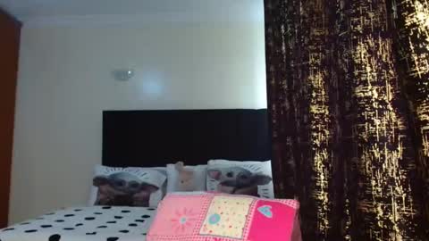 Snapshot of miss_kiarrafit chatting on February 6, 7:13 am Miss Kiarrafit online show from February 6, 7:13 am