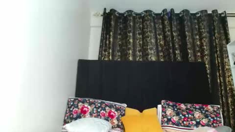 Miss Kiarrafit online show from January 31, 7:11 pm