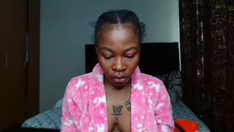Snapshot of miss_kiarrafit chatting on March 9, 6:39 am Miss Kiarrafit online show from March 9, 6:39 am