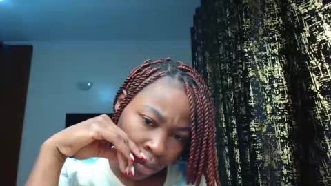 Snapshot of miss_kiarrafit chatting on February 18, 4:14 pm Miss Kiarrafit online show from February 18, 4:14 pm