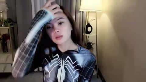 miss_kyrstyn online show from May 10, 4:13 pm