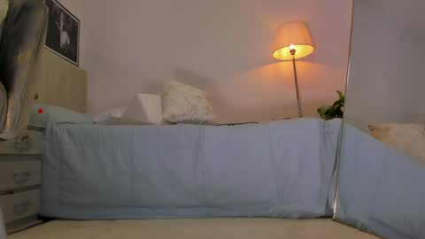 Here is Londonn  Thank you for being part of this day I wish you an excellent rest. online show from May 15, 11:45 pm