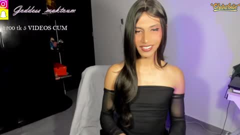 Goddess Myers  thumb up is important for me kisses  online show from April 6, 4:46 am