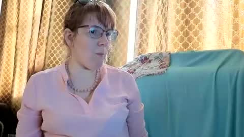 miss sandrax online show from June 16, 3:05 pm