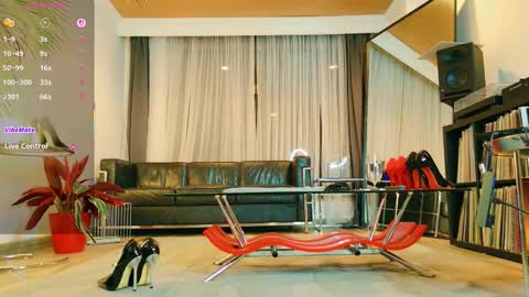 Snapshot of miss_satori_rose chatting on October 18, 3:54 am Satori Rose online show from October 18, 3:54 am