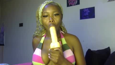 miss_sexyyy online show from January 7, 10:09 am