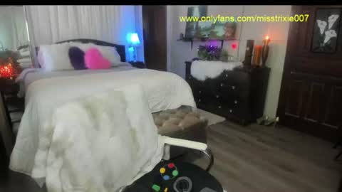Trixie007 online show from June 23, 6:03 pm
