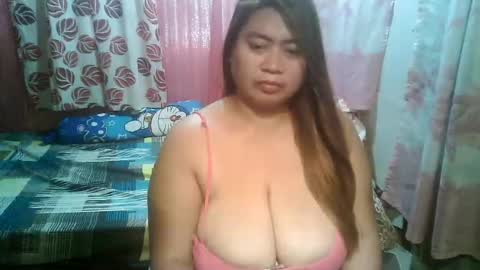 Snapshot of miss_v0lcan0 chatting on February 8, 3:19 am miss v0lcan0 online show from February 8, 3:19 am