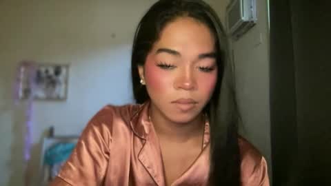 miss_veron_xoxo online show from April 18, 7:43 am