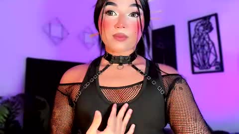 miss_zz online show from June 17, 6:57 pm