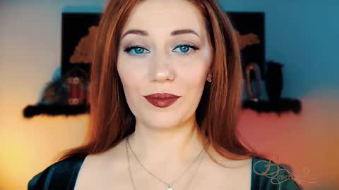 The divine Beverly online show from December 5, 6:01 am