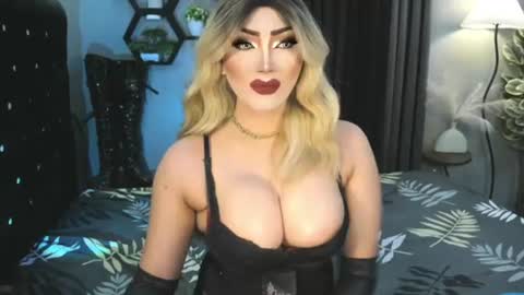 PRIESTESS CHANNEL online show from July 3, 6:01 pm