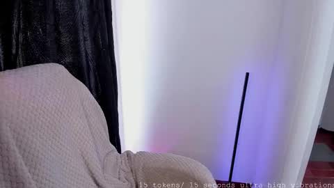 Snapshot of missdomino_ chatting on September 24, 6:58 pm valentina online show from September 24, 6:58 pm