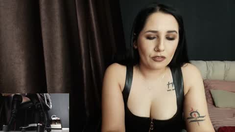 Miss online show from September 9, 9:37 pm