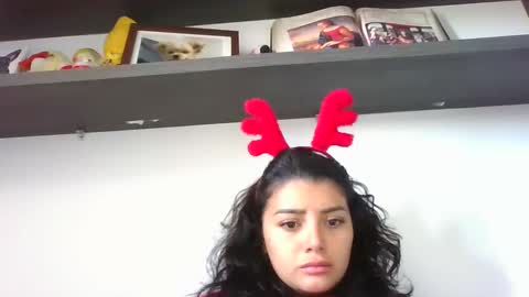 Snapshot of misselii chatting on February 1, 3:07 pm melodie online show from February 1, 3:07 pm