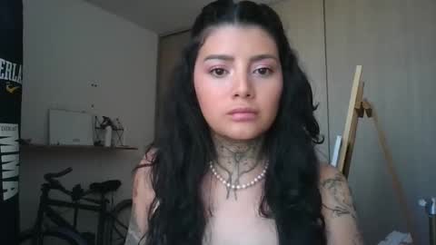 Snapshot of misselii chatting on January 14, 1:49 pm melodie online show from January 14, 1:49 pm