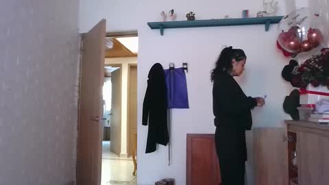 Snapshot of misselii chatting on October 1, 12:37 pm melodie online show from October 1, 12:37 pm