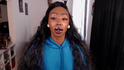 Emilie Diaz online show from March 10, 4:11 pm