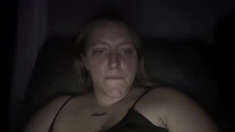 missfantastic0903 online show from May 18, 1:48 am