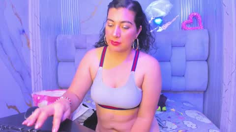 missionary_couple97382 online show from September 11, 9:05 pm