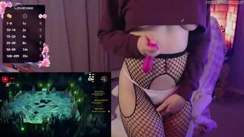 Miss Jen Dare online show from December 3, 6:21 am