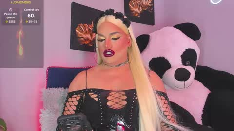 kassandra lazcano online show from September 17, 1:31 am