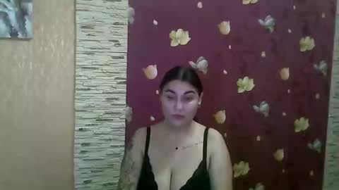 Snapshot of misskiss878 chatting on February 15, 11:36 pm Lisa online show from February 15, 11:36 pm