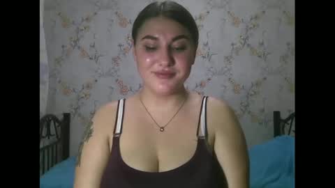 Snapshot of misskiss878 chatting on March 11, 12:44 am Lisa online show from March 11, 12:44 am