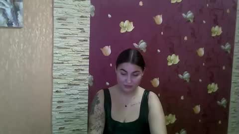Snapshot of misskiss878 chatting on February 21, 12:27 am Lisa online show from February 21, 12:27 am
