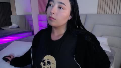 Miss Loise online show from November 24, 4:00 am