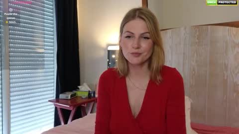 Misslucci online show from September 13, 3:36 pm