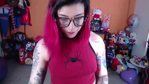 Miss Mia online show from October 3, 6:05 pm