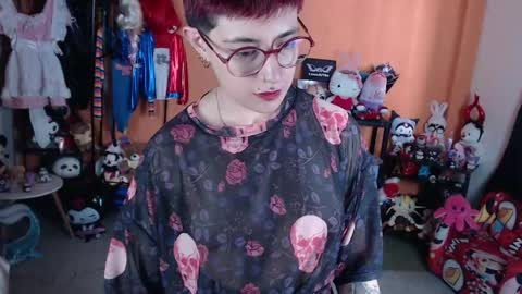 Miss Mia online show from May 15, 6:59 pm