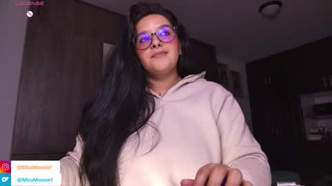 MissMoon online show from November 5, 1:07 am