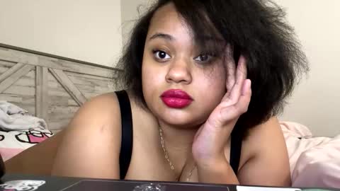 missnoemii444 online show from January 9, 5:35 am