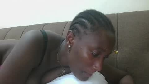 pretty gal online show from February 19, 9:58 pm