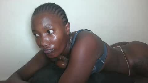 pretty gal online show from May 7, 5:14 am