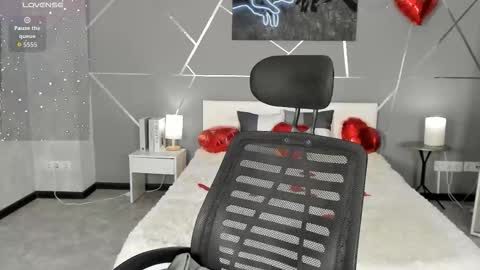 misss_evelyne online show from March 13, 8:17 am