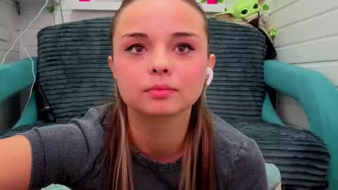 . online show from November 28, 7:48 am