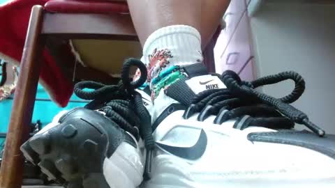 TELL ME MISS online show from March 23, 11:43 pm