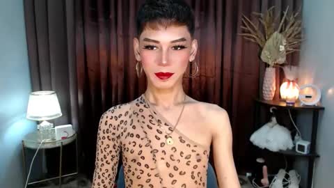 Stella online show from September 15, 7:54 am