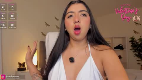 Mafe Jimenez online show from February 13, 1:36 pm