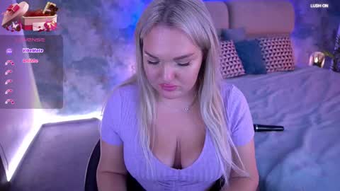 Snapshot of missyymartinezz chatting on March 1, 11:39 am  Amely  online show from March 1, 11:39 am