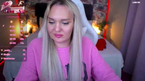 Snapshot of missyymartinezz chatting on October 14, 12:08 pm  Amely  online show from October 14, 12:08 pm