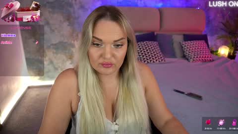 Snapshot of missyymartinezz chatting on February 3, 7:51 am  Amely  online show from February 3, 7:51 am