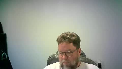 Mr. Happy online show from October 26, 5:41 am