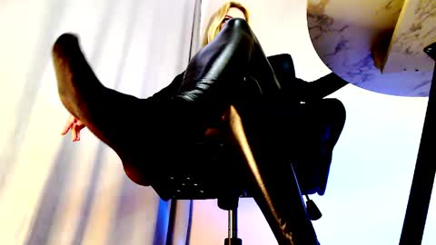 Mistress Alice  online show from May 9, 2:56 pm