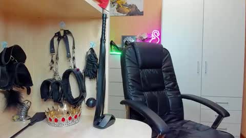 Mistress Kristi online show from March 3, 10:06 pm