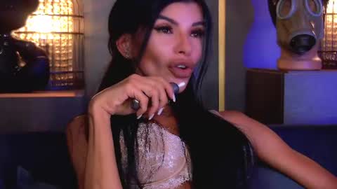Elenia online show from July 25, 12:03 pm